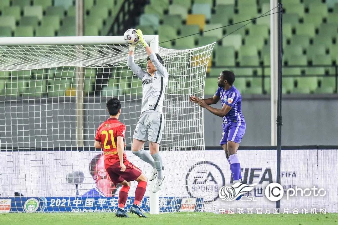نتيجة مباراة الزمالك والمصري كم كم؟